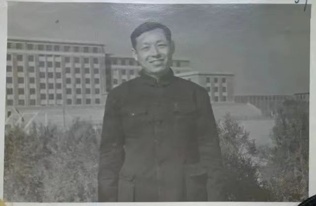 方華燦.jpg