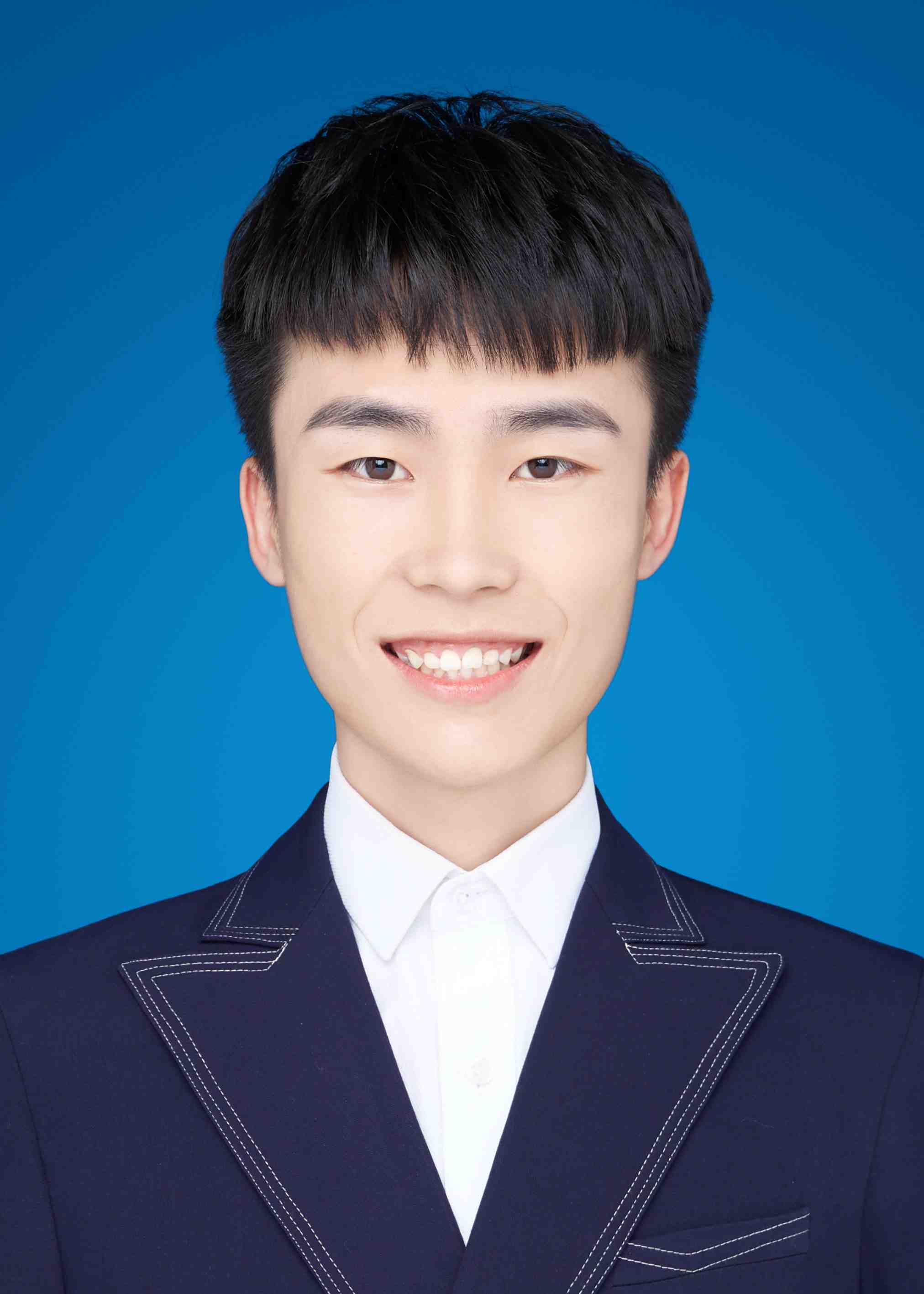 倪鵬磊.jpg