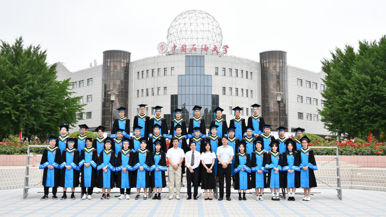 2023屆人工智能1班畢業(yè)生合影.png