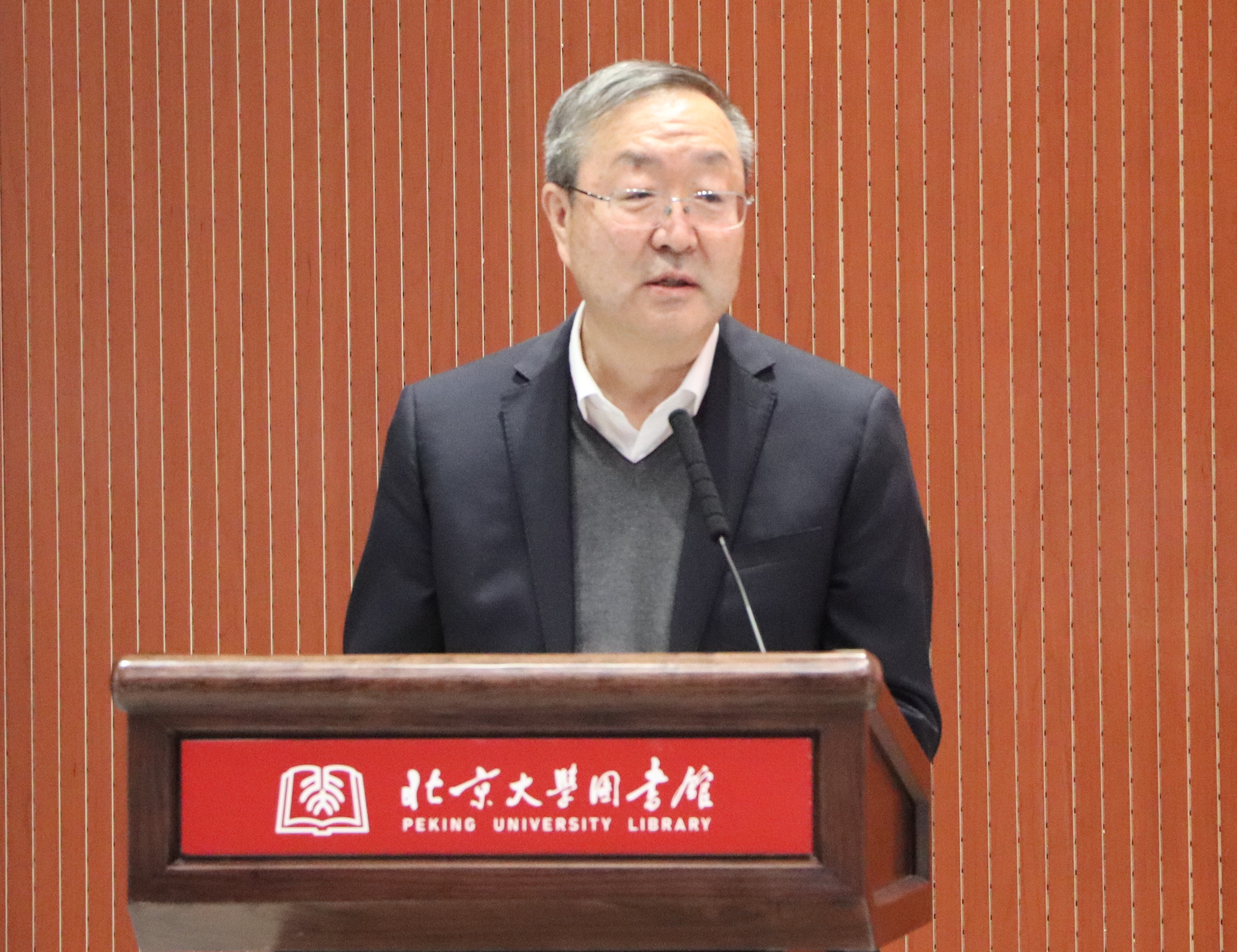 陳峰書(shū)記講話.JPG