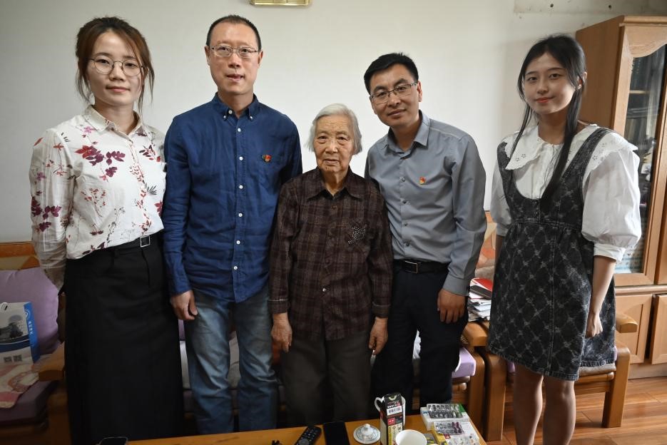 徐可華2.jpg